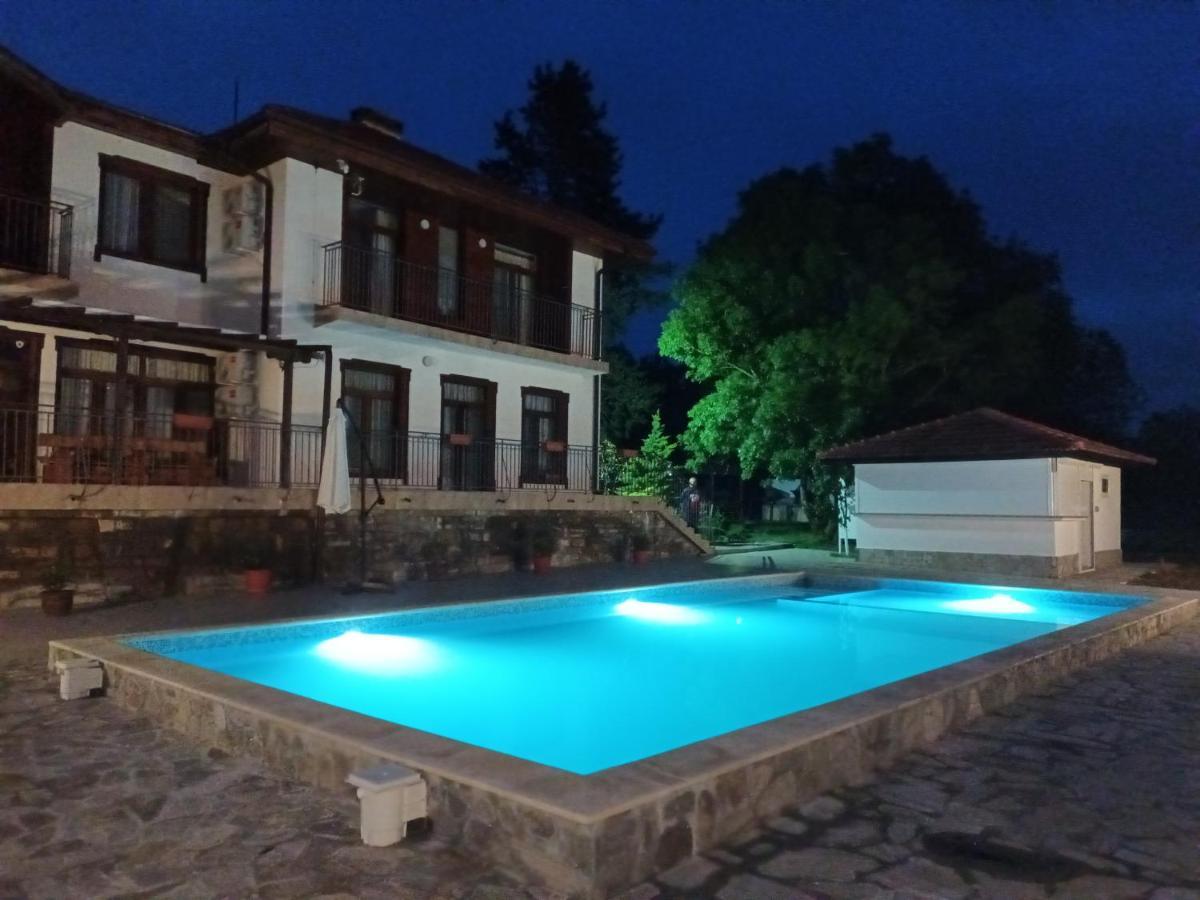 Guesthouse Gostilitsa Exterior photo